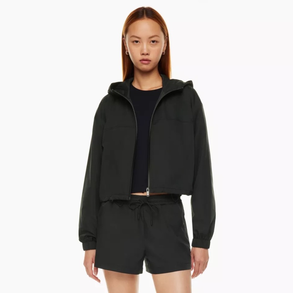 Aritzia: Group by Babaton Wells Short